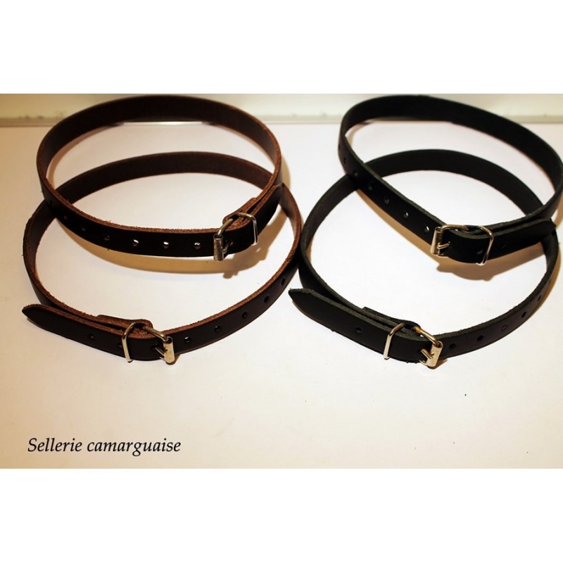 Lanières d'éperons, rivetées courtes