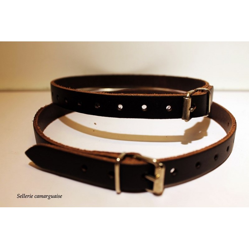 Lanières d'éperons, rivetées courtes