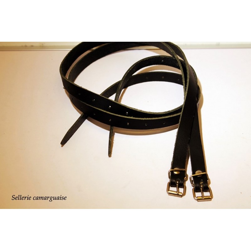 Lanières d'éperons, rivetées longues