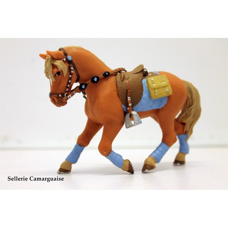 Figurine cheval sellé