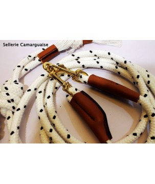Rênes de caveçon Camargue, Finition cuir