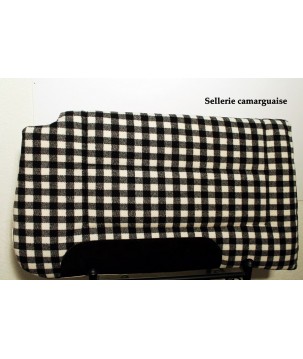 Couverton Camargue, toile damier, nez coupé